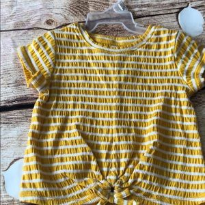 ☀️🏄‍♀️NWOT Yellow & White Striped Shirt☀️🏄‍♀️